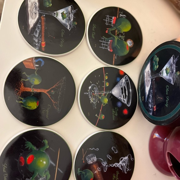 Santa Barbara Olive Party 6 PC  Coaster Ceramic Design Micheal Godard NEW - Picture 2 of 4
